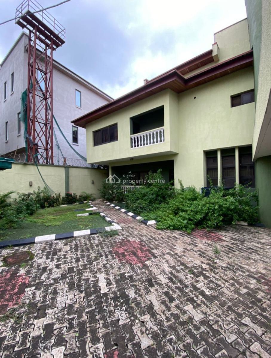 5bedroom Detached House on 442.20sqm Along Somide  Odujirin Omole Phas, Somide Odujirin Avenue, Omole Phase 2, Ikeja, Lagos, Detached Duplex for Sale