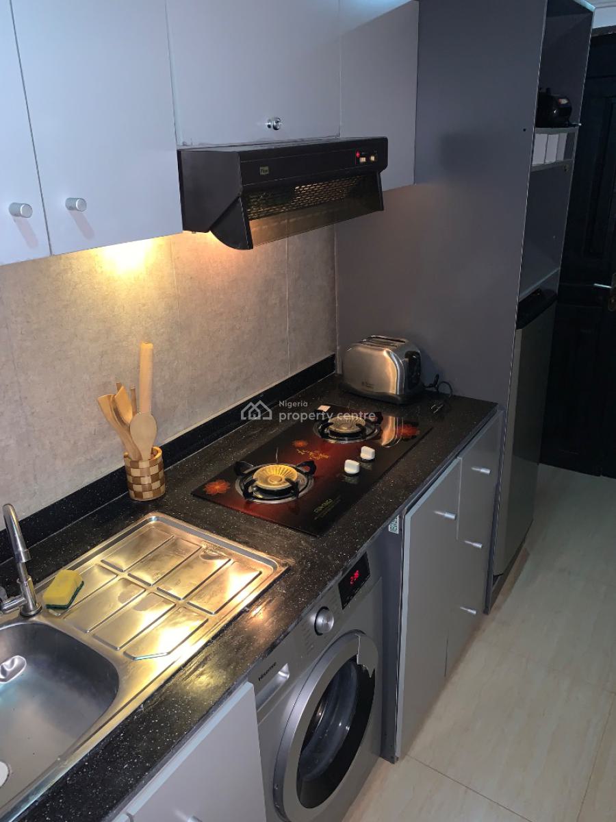 Loft Studio Unit with Walk-in-closet in Lekki Phase 1, Lekki Phase 1, Lekki, Lagos, Self Contain (single Rooms) Short Let