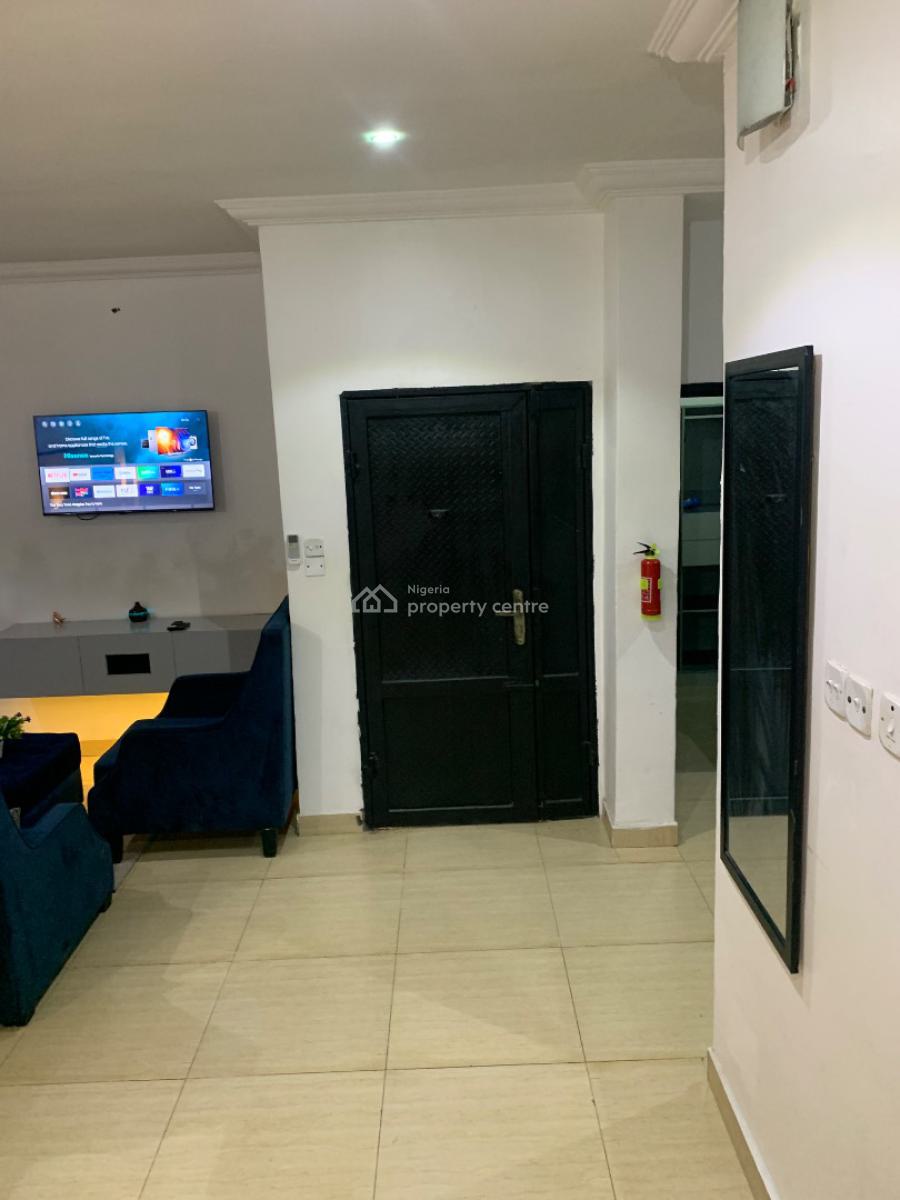 Loft Studio Unit with Walk-in-closet in Lekki Phase 1, Lekki Phase 1, Lekki, Lagos, Self Contain (single Rooms) Short Let