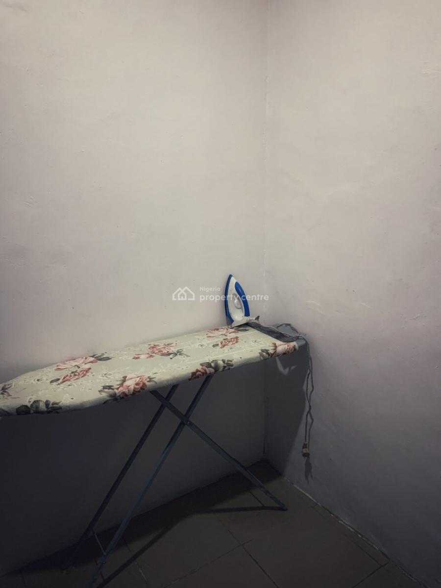 Loft Studio Unit with Walk-in-closet in Lekki Phase 1, Lekki Phase 1, Lekki, Lagos, Self Contain (single Rooms) Short Let