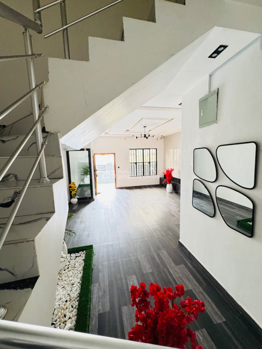 Spacious Semi Furnished 4bedrms Semi Detached Duplex Available  165m, Orchid Road, Lekki, Lagos, Detached Duplex for Sale