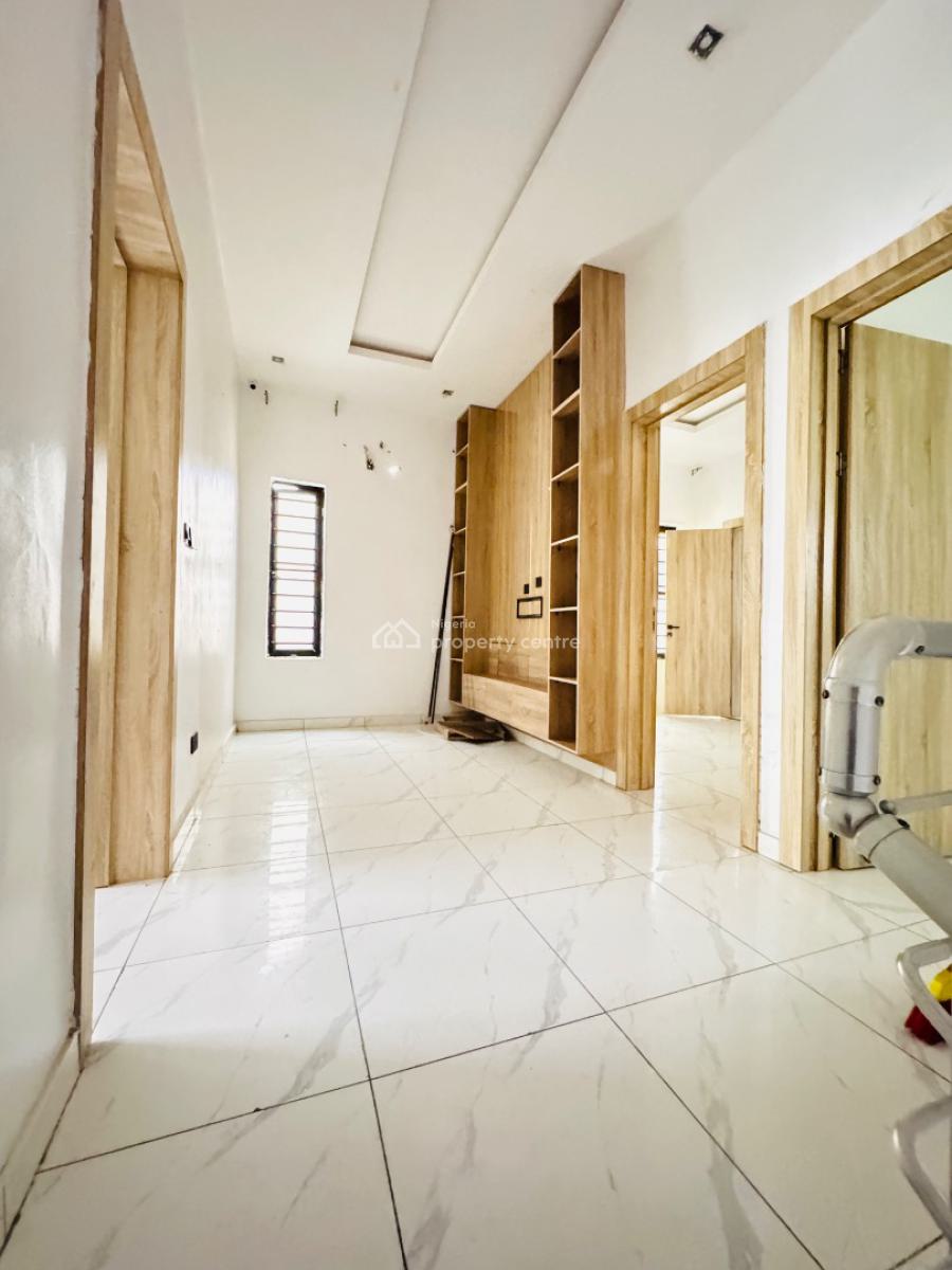 Spacious Semi Furnished 4bedrms Semi Detached Duplex Available  165m, Orchid Road, Lekki, Lagos, Detached Duplex for Sale