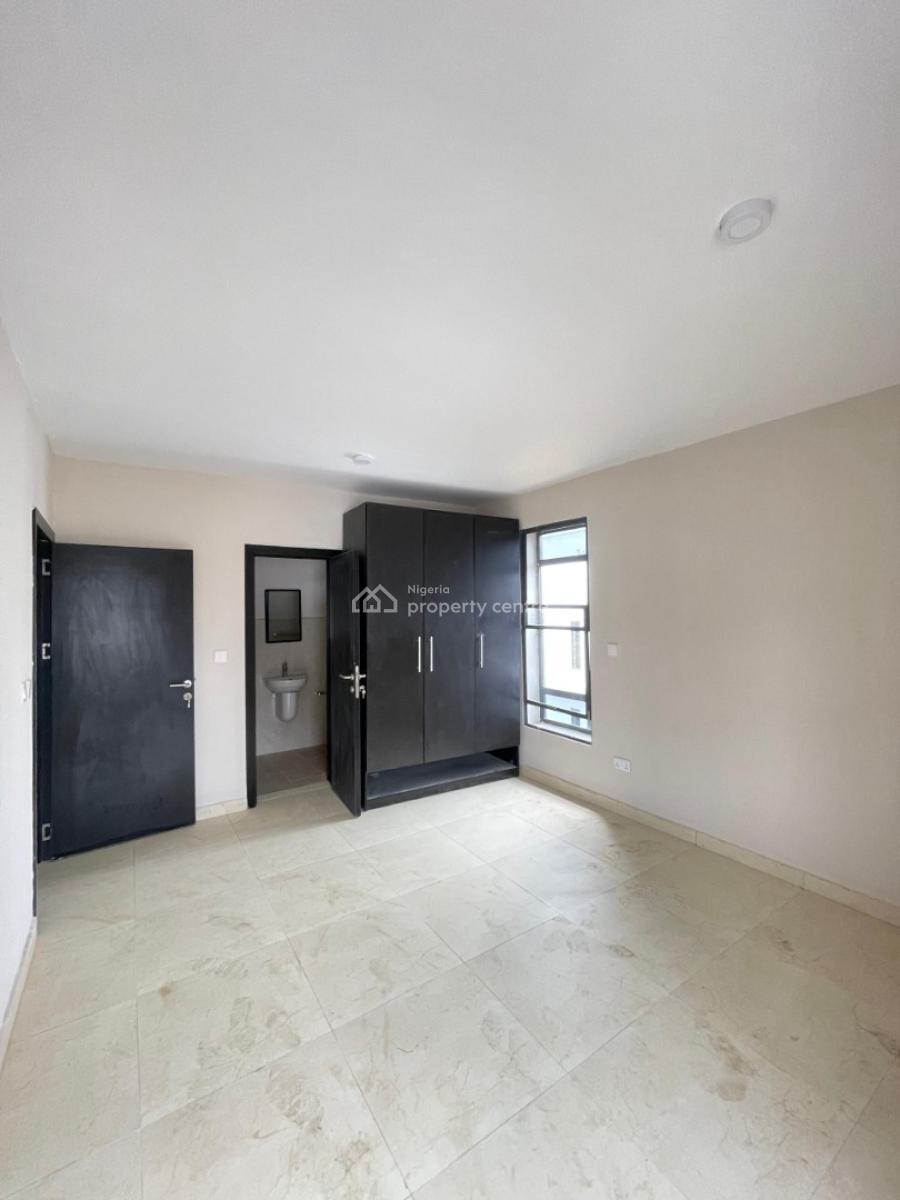 Lovely Spacious 2 Bedroom Flat, Osapa, Lekki, Lagos, Flat / Apartment for Sale