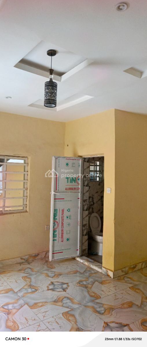 New 2bedrooms Flat, Ikorodu, Ebute, Ikorodu, Lagos, Flat / Apartment for Rent