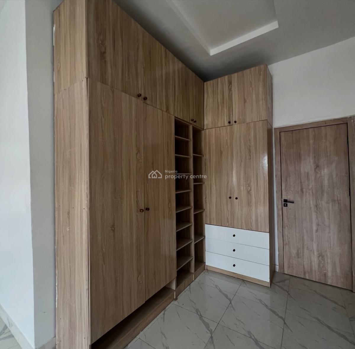 Beautifully Spacious 4 Bedroom Semi Detached Duplex, Ikota, Lekki, Lagos, Semi-detached Duplex for Sale