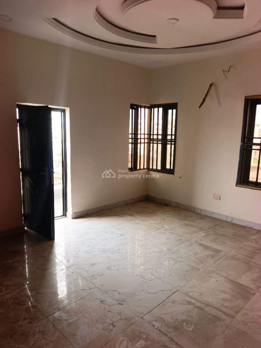 Luxury Spacious Master Bedroom, Off Ologolo Road, Lekki, Lagos, Self Contain (single Rooms) for Rent