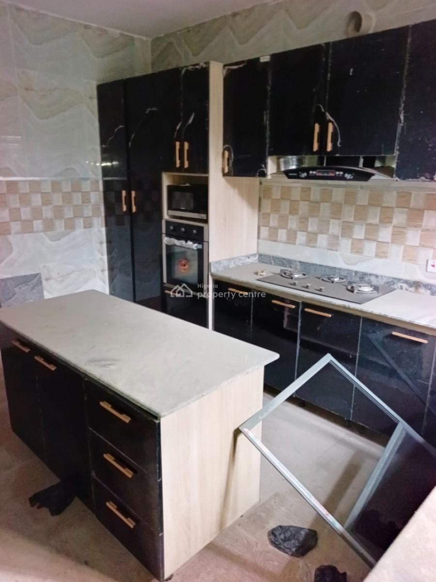 Luxury Spacious Self Contain, Off Ologolo Road, Lekki, Lagos, Self Contain (single Rooms) for Rent