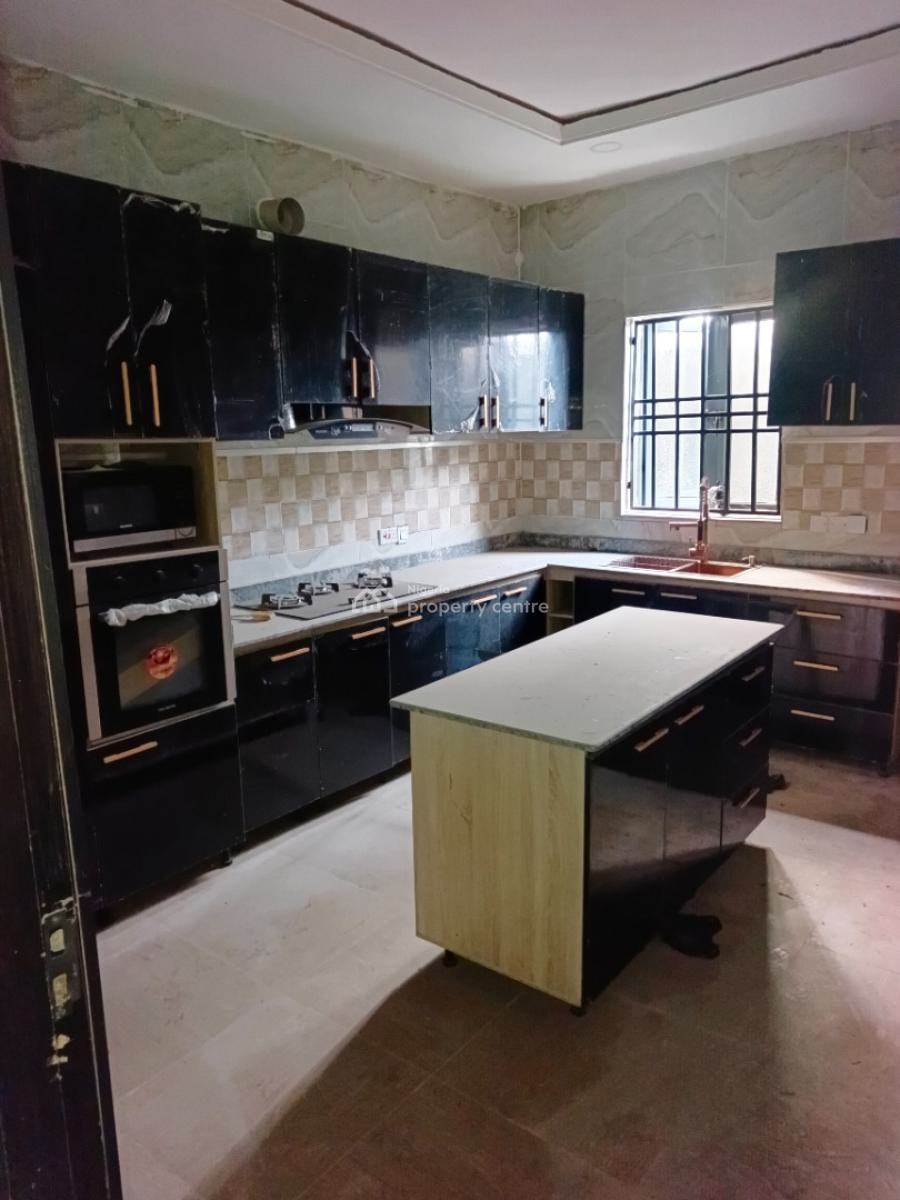 Luxury Spacious Self Contain, Off Ologolo Road, Lekki, Lagos, Self Contain (single Rooms) for Rent