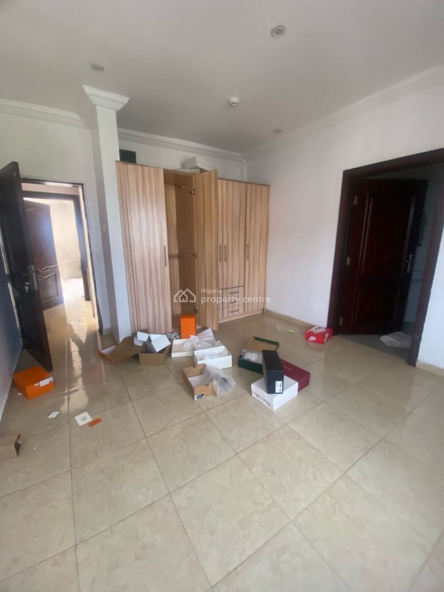 Spacious 3bedroom Flat, Pinnock Beach Estate, Osapa, Lekki, Lagos, Flat / Apartment for Rent