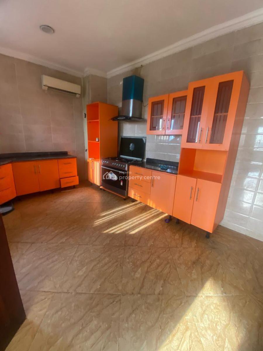 Spacious 3bedroom Flat, Pinnock Beach Estate, Osapa, Lekki, Lagos, Flat / Apartment for Rent