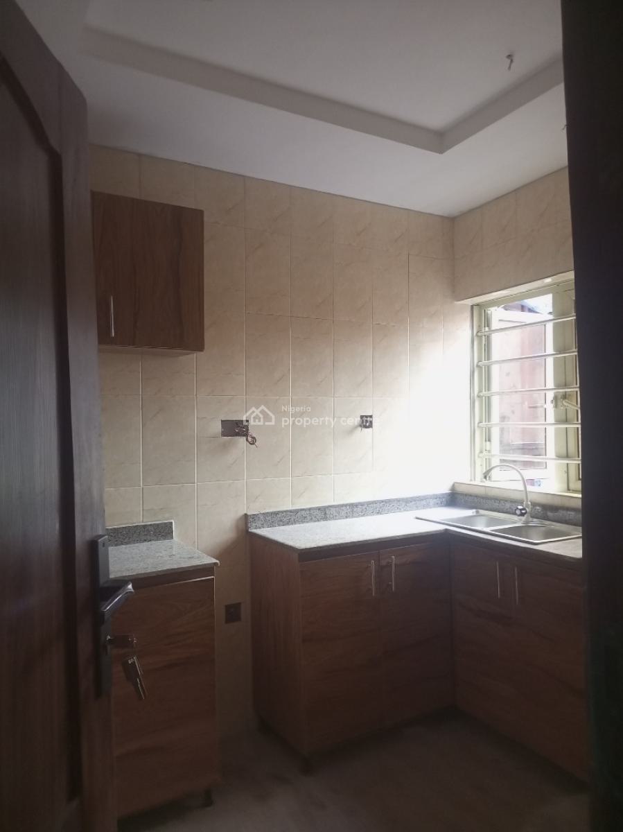 Luxury Newly Built 2 Bedroom, Benson Akinyele Okeafa, Oke Afa, Isolo, Lagos, Flat / Apartment for Rent