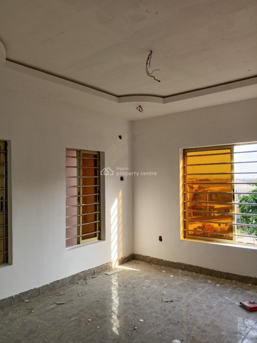 Luxury Newly Built 2 Bedrooms, Benson Akinyele, Oke Afa, Isolo, Lagos, Flat / Apartment for Rent
