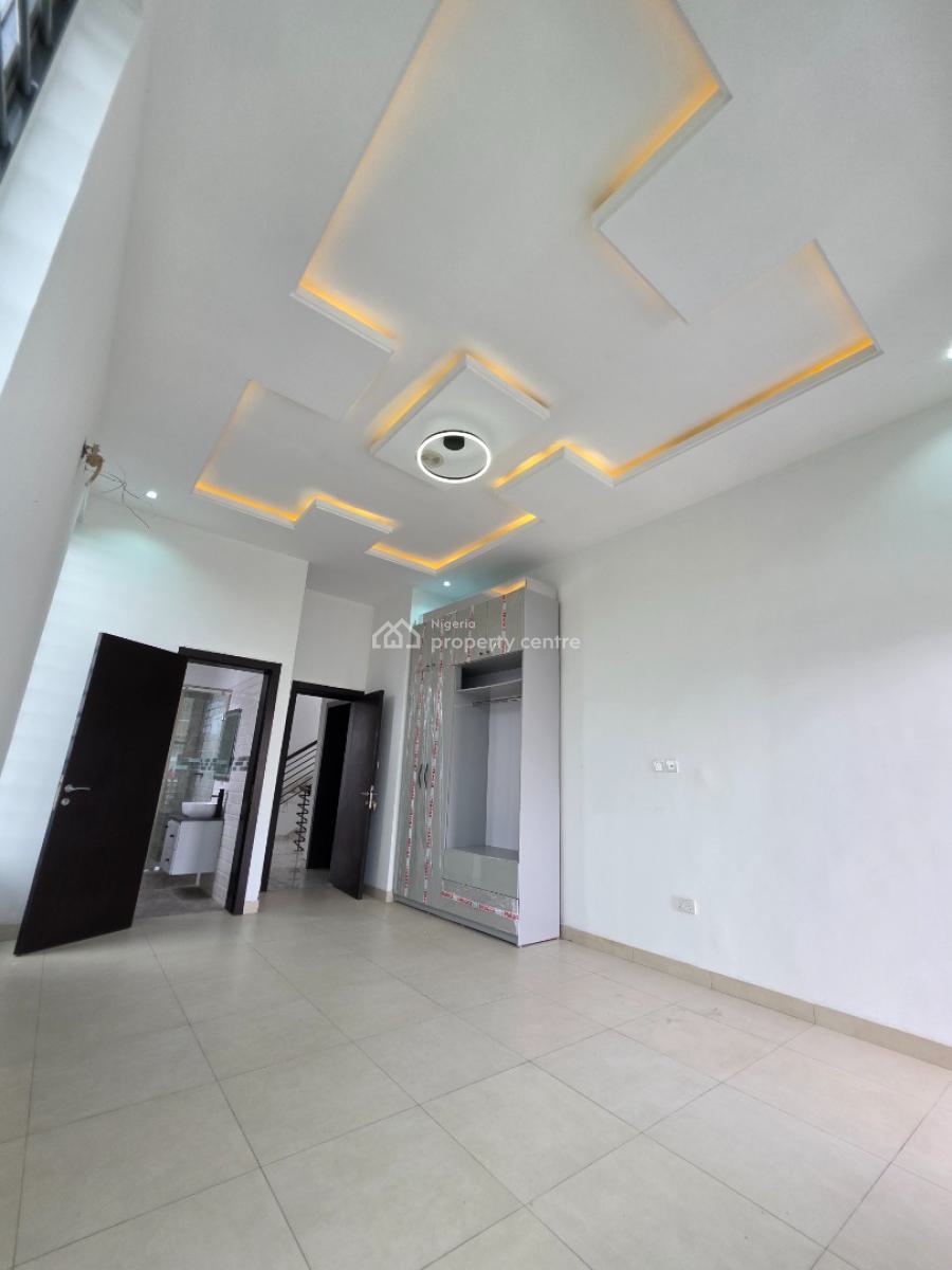 5bedrooms Detached Duplex with Bq, Victory Park Estate, Osapa, Lekki, Lagos, Detached Duplex for Sale