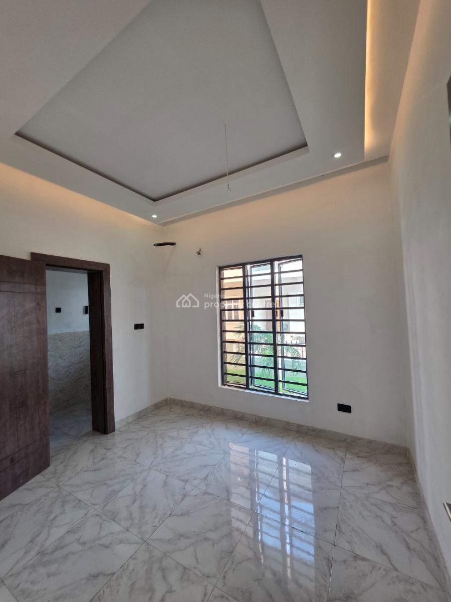 Spacious 5bedrooms Semi Detached Duplex with Bq, Victory Park Estate, Osapa, Lekki, Lagos, Semi-detached Duplex for Sale