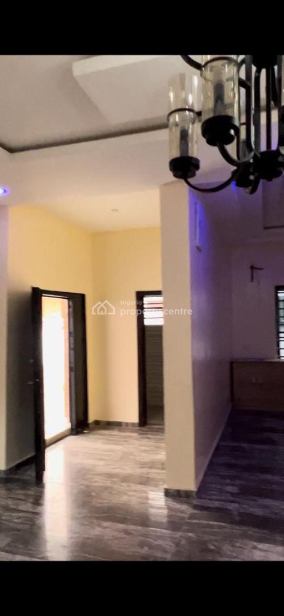 a Luxury Big Studio with Excel, Chevron Road, Lekki Phase 2, Lekki, Lagos, Self Contain (single Rooms) for Rent
