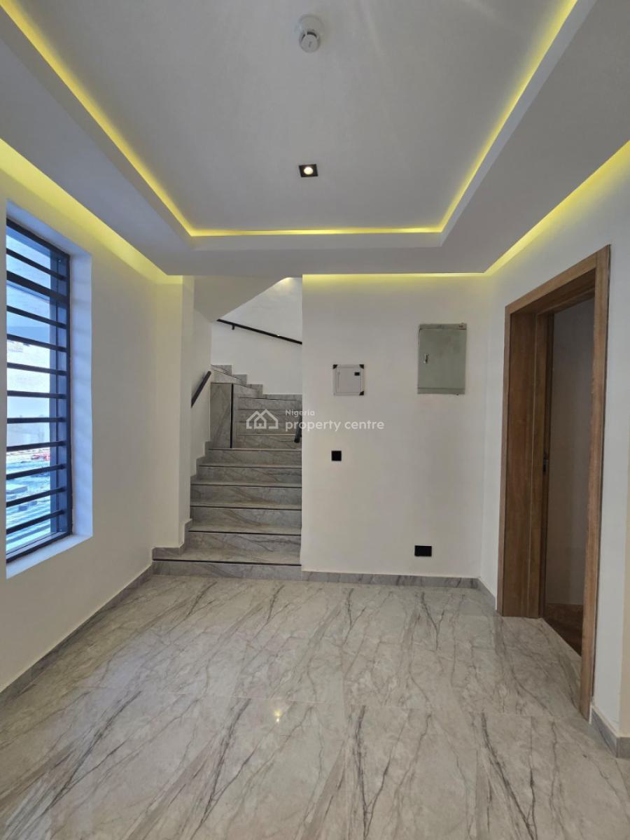 Finely Built 4 Bedroom Terraced Duplex with Boys Quarter, Lekki Phase 1, Lekki, Lagos, Terraced Duplex for Sale