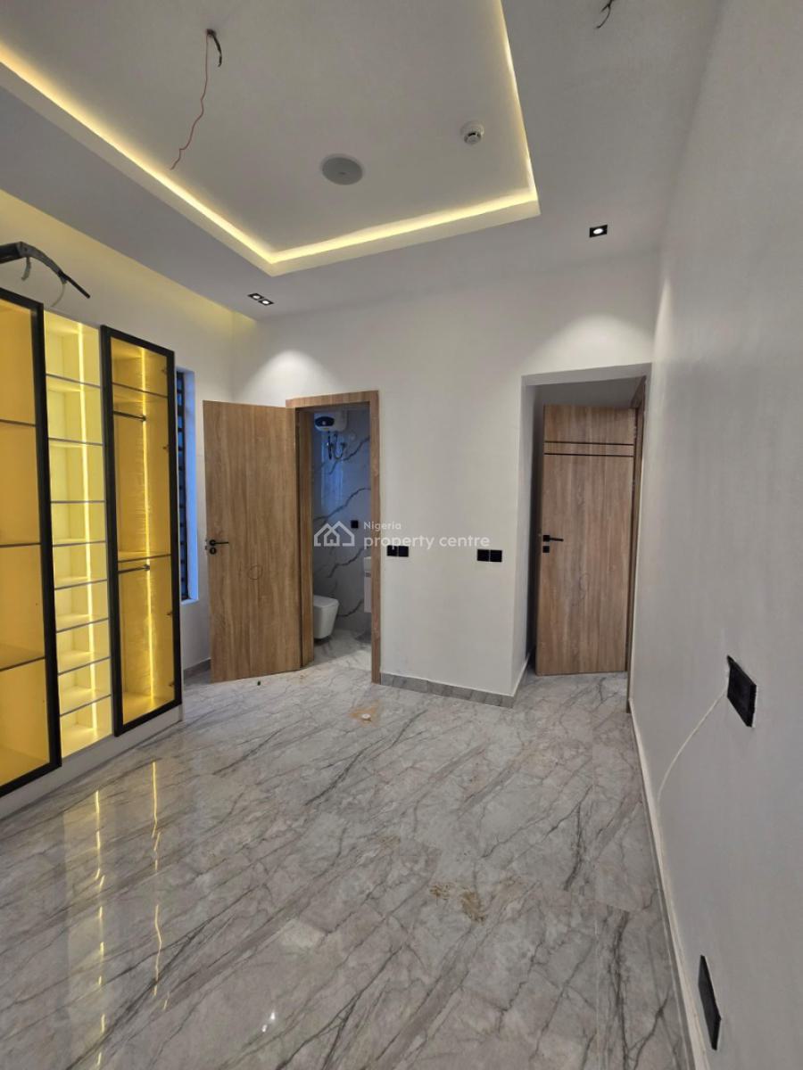Finely Built 4 Bedroom Terraced Duplex with Boys Quarter, Lekki Phase 1, Lekki, Lagos, Terraced Duplex for Sale