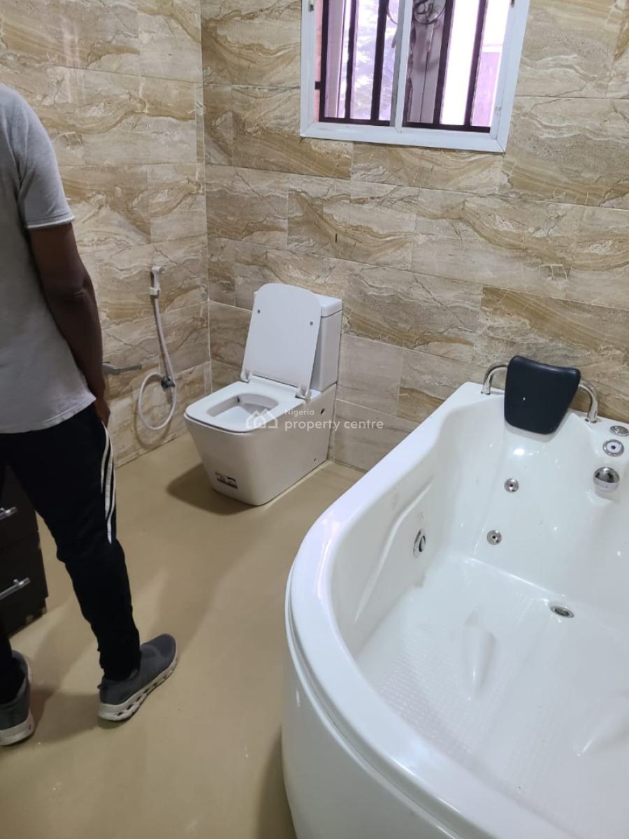5 Bedroom Fully Detached Duplex with Bq, All Room En Suite, Off Bashiru Shitu, Magodo Gra Phase Estate Lagos State, Gra Phase 2, Magodo, Lagos, Detached Duplex for Sale