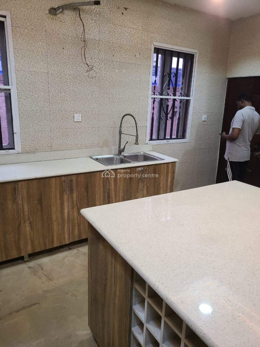 5 Bedroom Fully Detached Duplex with Bq, All Room En Suite, Off Bashiru Shitu, Magodo Gra Phase Estate Lagos State, Gra Phase 2, Magodo, Lagos, Detached Duplex for Sale