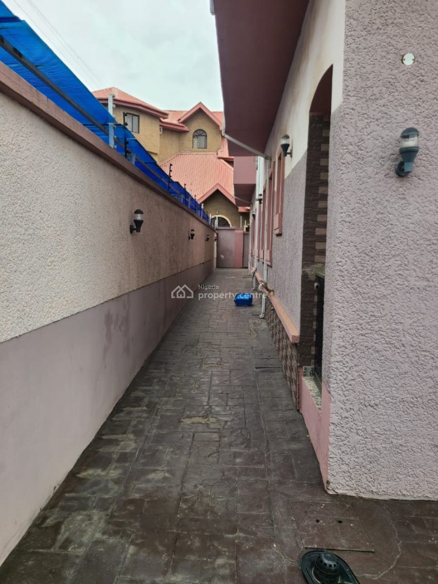 5 Bedroom Fully Detached Duplex with Bq, All Room En Suite, Off Bashiru Shitu, Magodo Gra Phase Estate Lagos State, Gra Phase 2, Magodo, Lagos, Detached Duplex for Sale