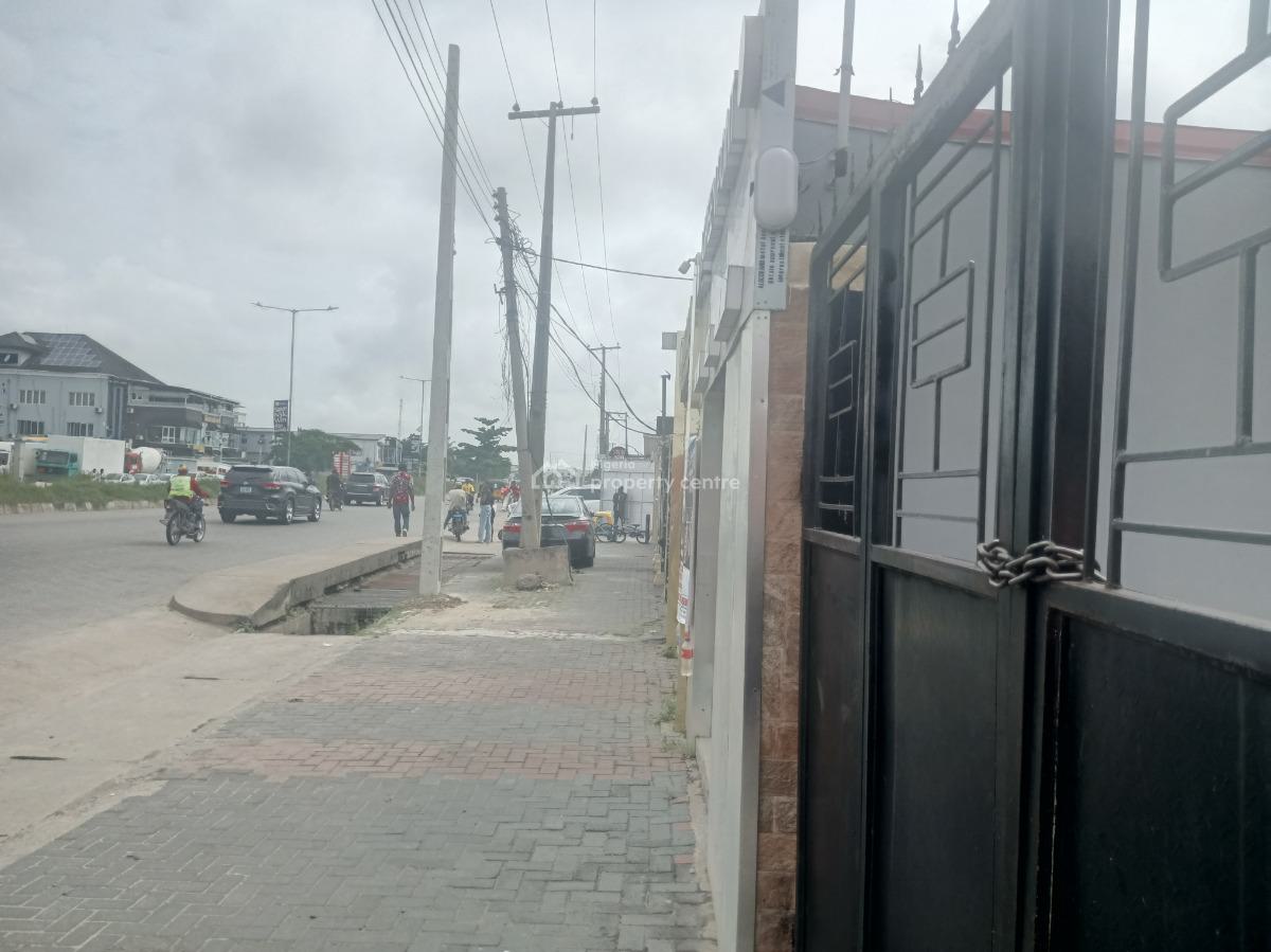 Commercial Building on 500sqm, Directly on Festac Access Road, Amuwo Odofin, Lagos, House for Sale
