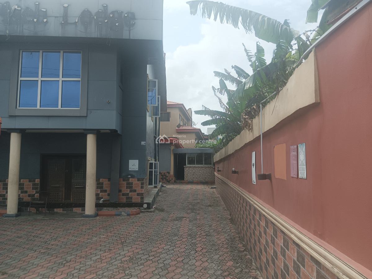 Commercial Building on 500sqm, Directly on Festac Access Road, Amuwo Odofin, Lagos, House for Sale