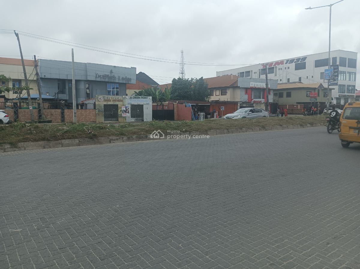 Commercial Building on 2 Floors with 2 Rooms Bq on 534sqm, Directly on Festac Access Road, Amuwo Odofin, Lagos, House for Sale