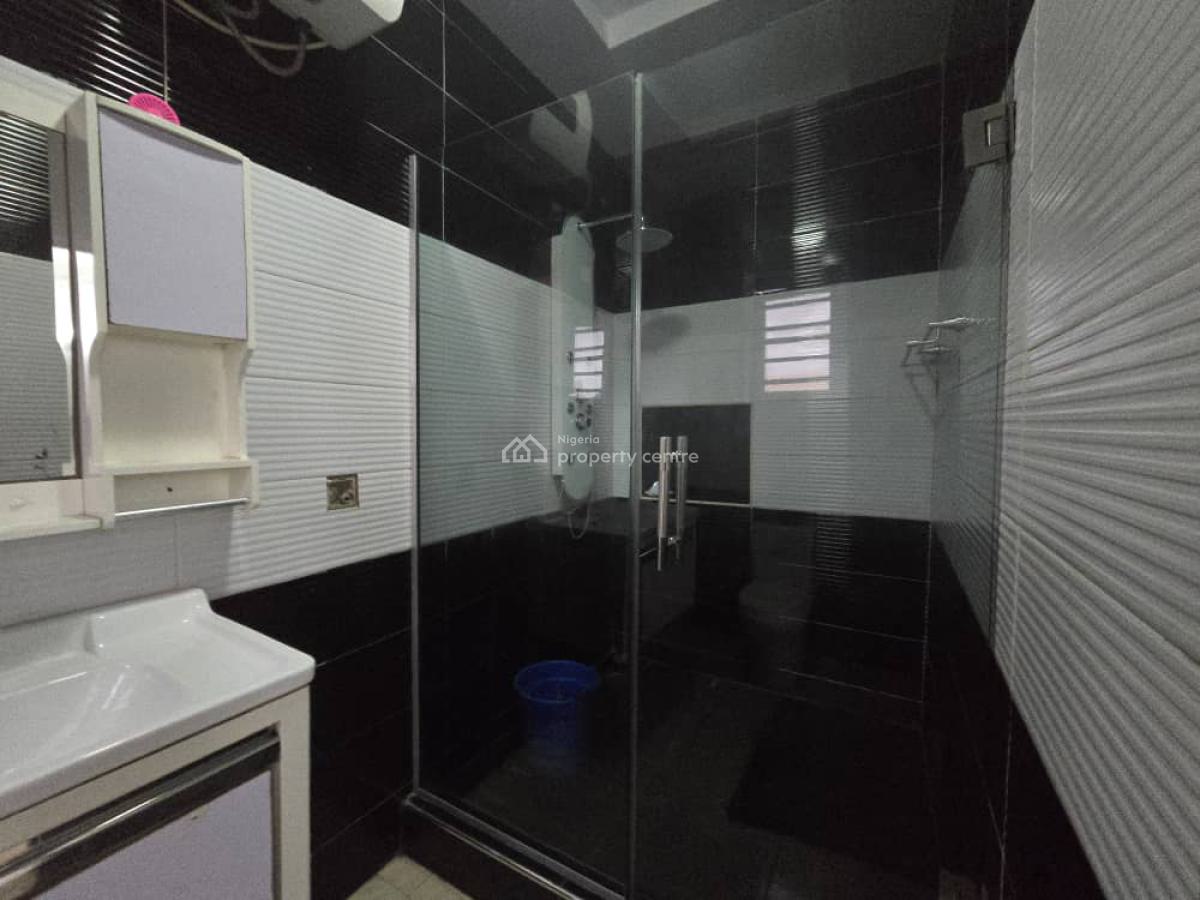 Well Maintained 5 Bedroom Detached Duplex with 1bq, Agungi, Lekki, Lagos, Detached Duplex for Sale
