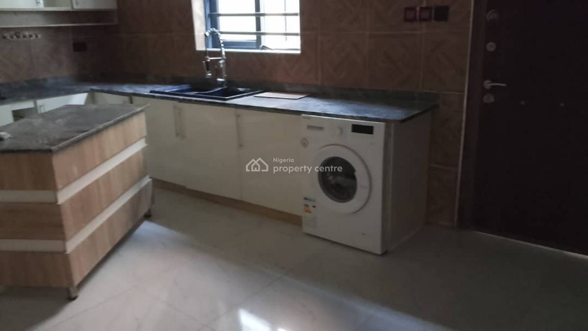 4 Bedroom Semi Detached Duplex with Bq, Ikota, Lekki, Lagos, Semi-detached Duplex for Rent