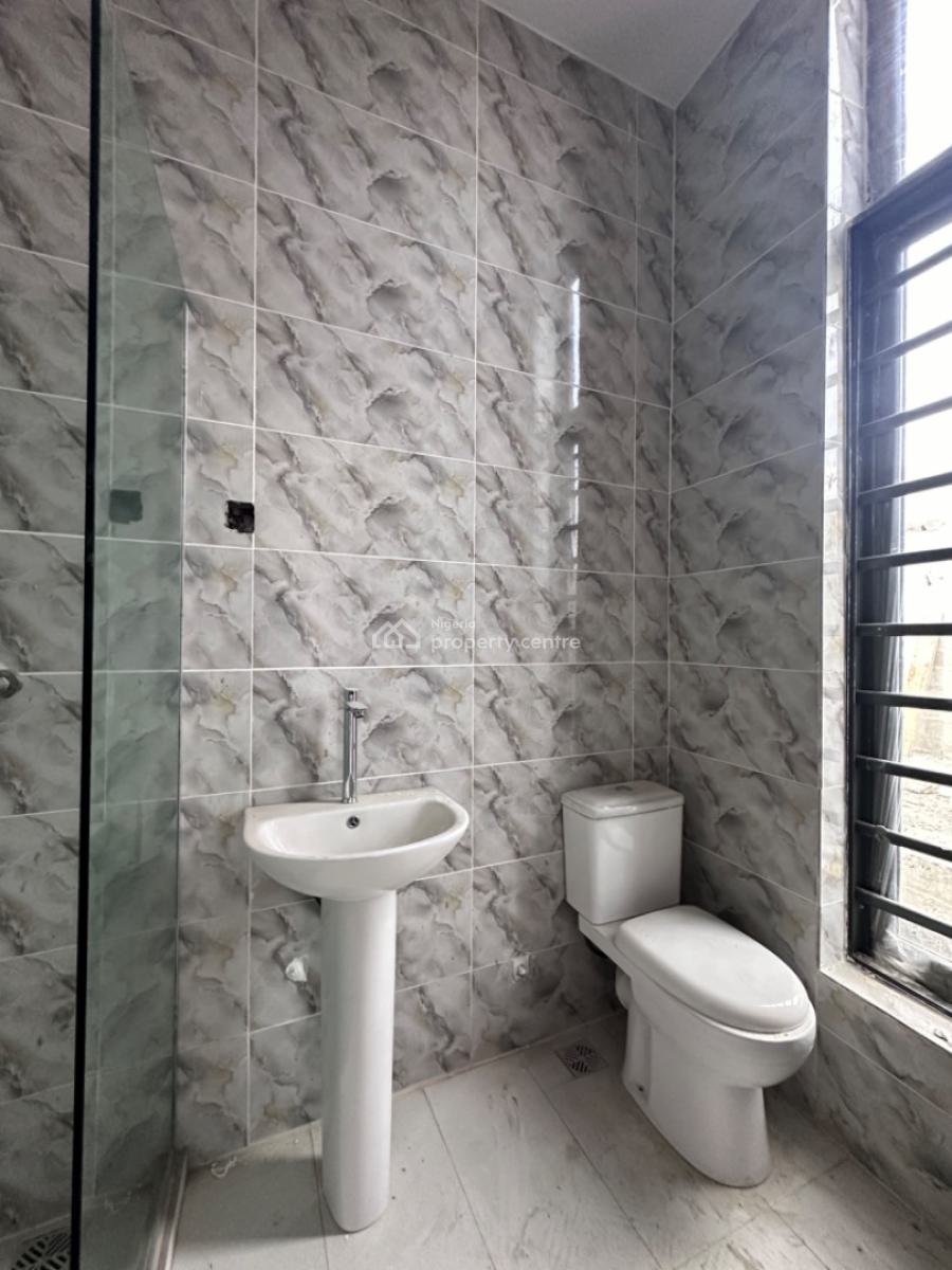 Beautiful and Affordable Self Compound Duplex with Bq, Sangotedo Axis of Lekki, Lekki Phase 2, Lekki, Lagos, Terraced Duplex for Sale