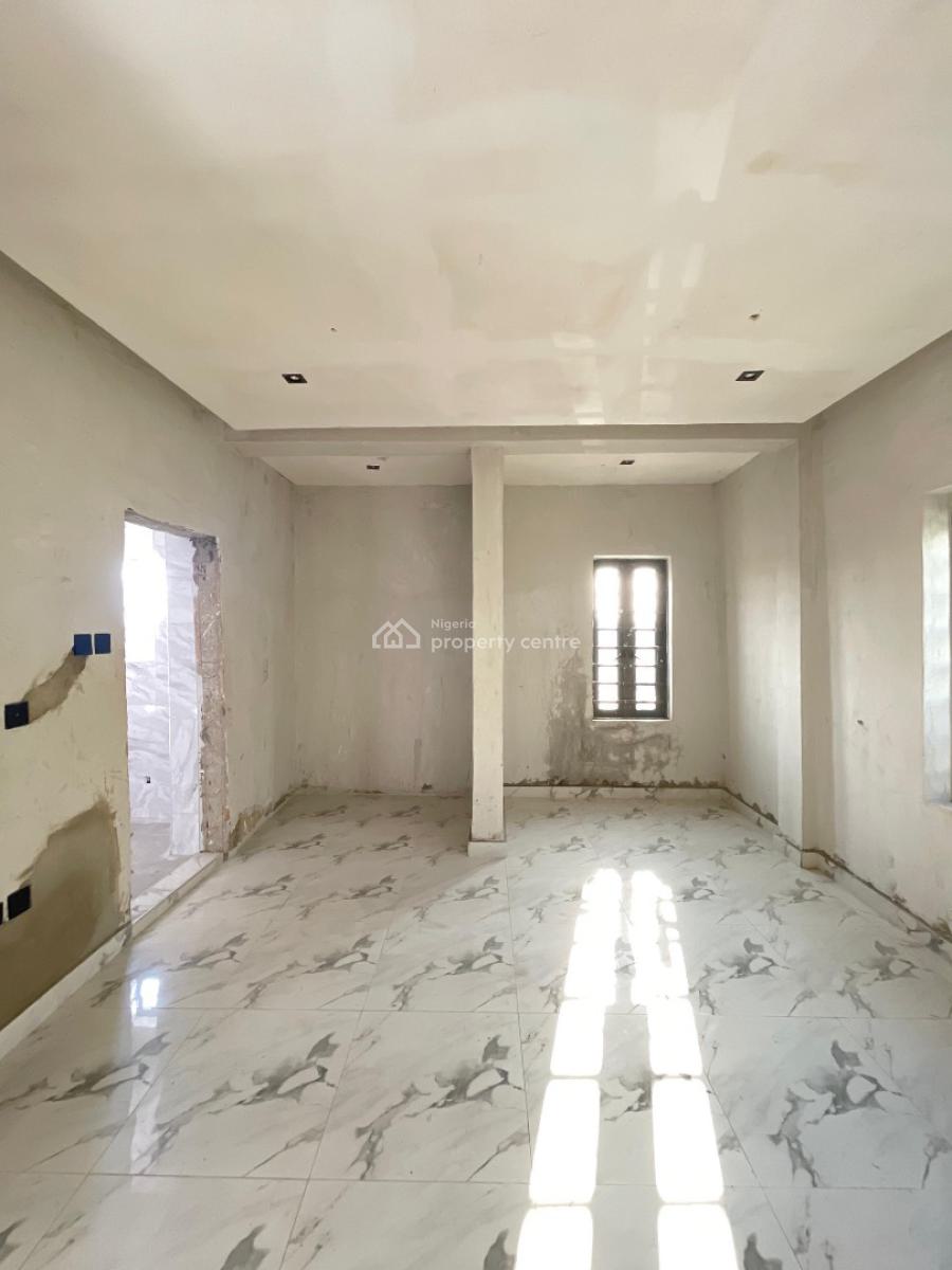 Beautiful 3 Bedroom Apartment in a Nice and Serene Environment, Superb 3 Bedroom Apartment with Modern Facikiturdc, Yaba, Lagos, Flat / Apartment for Sale