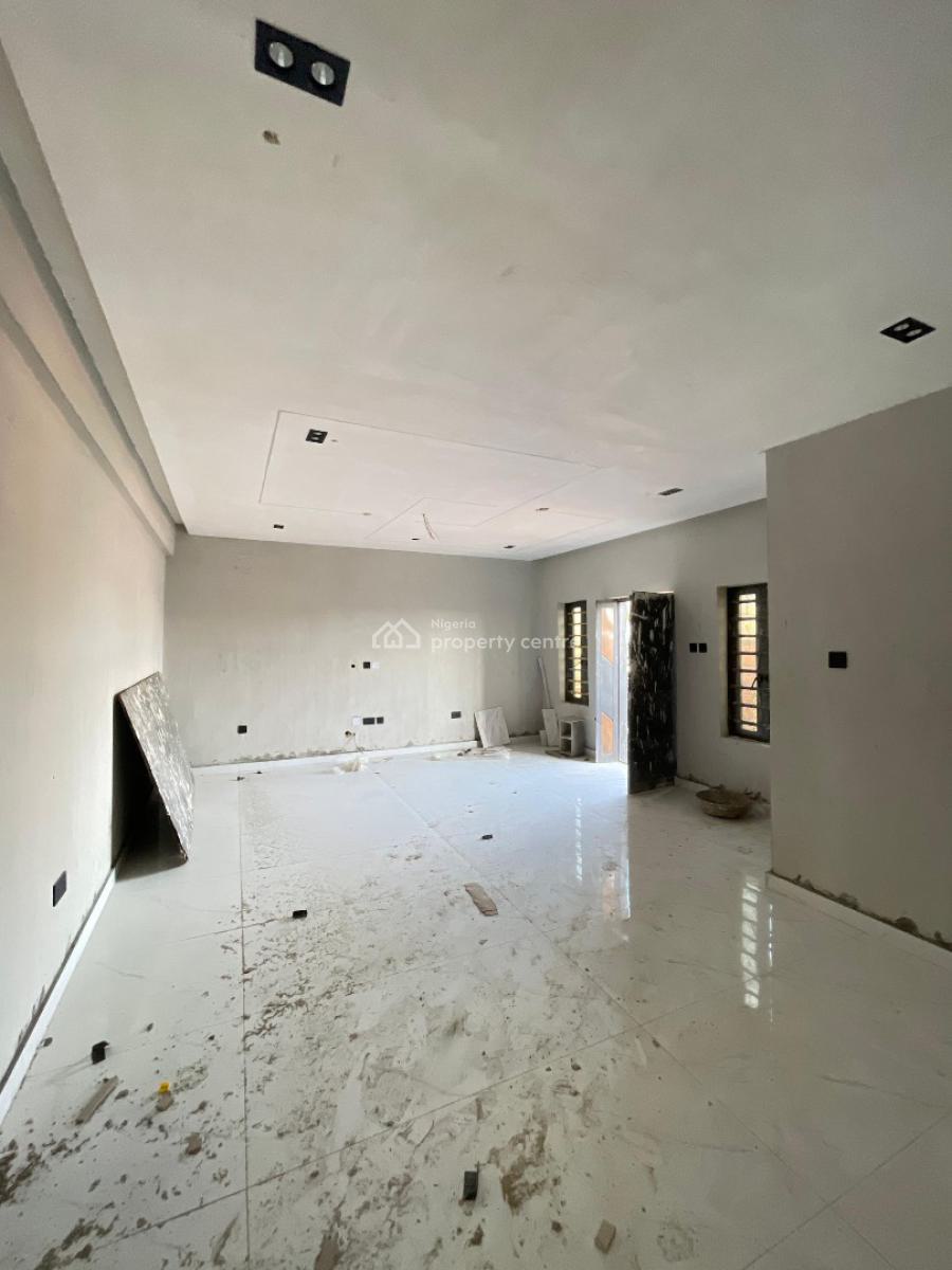 Beautiful 3 Bedroom Apartment in a Nice and Serene Environment, Superb 3 Bedroom Apartment with Modern Facikiturdc, Yaba, Lagos, Flat / Apartment for Sale