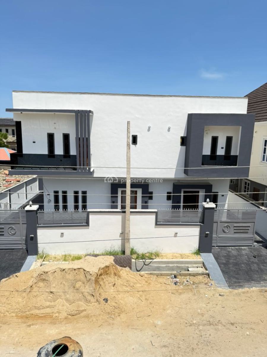 2 in 1 Family Duplex, Sunny Side Estate, Lekki Phase 2, Lekki, Lagos, Detached Duplex for Sale