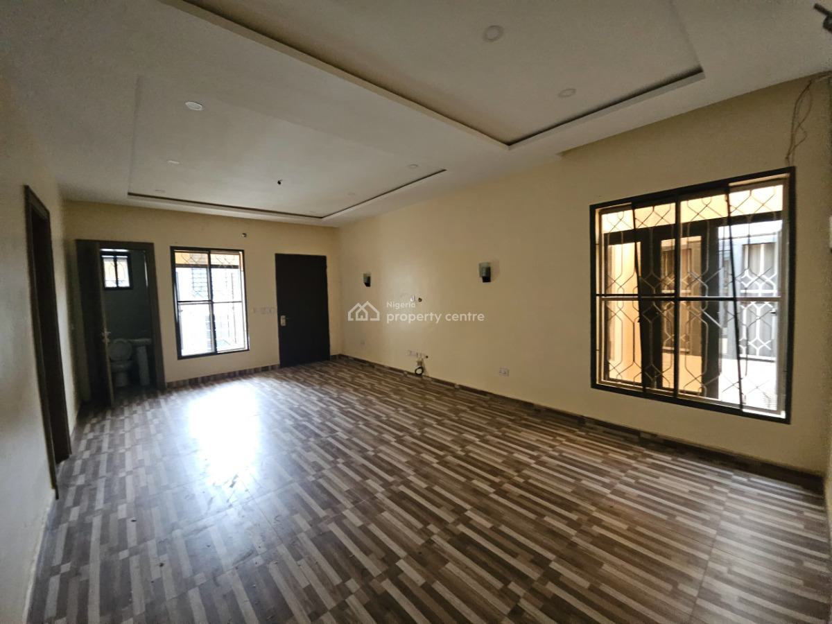 3 Bedroom Flat, Apo Legislative Quaters, Apo, Abuja, Block of Flats for Sale