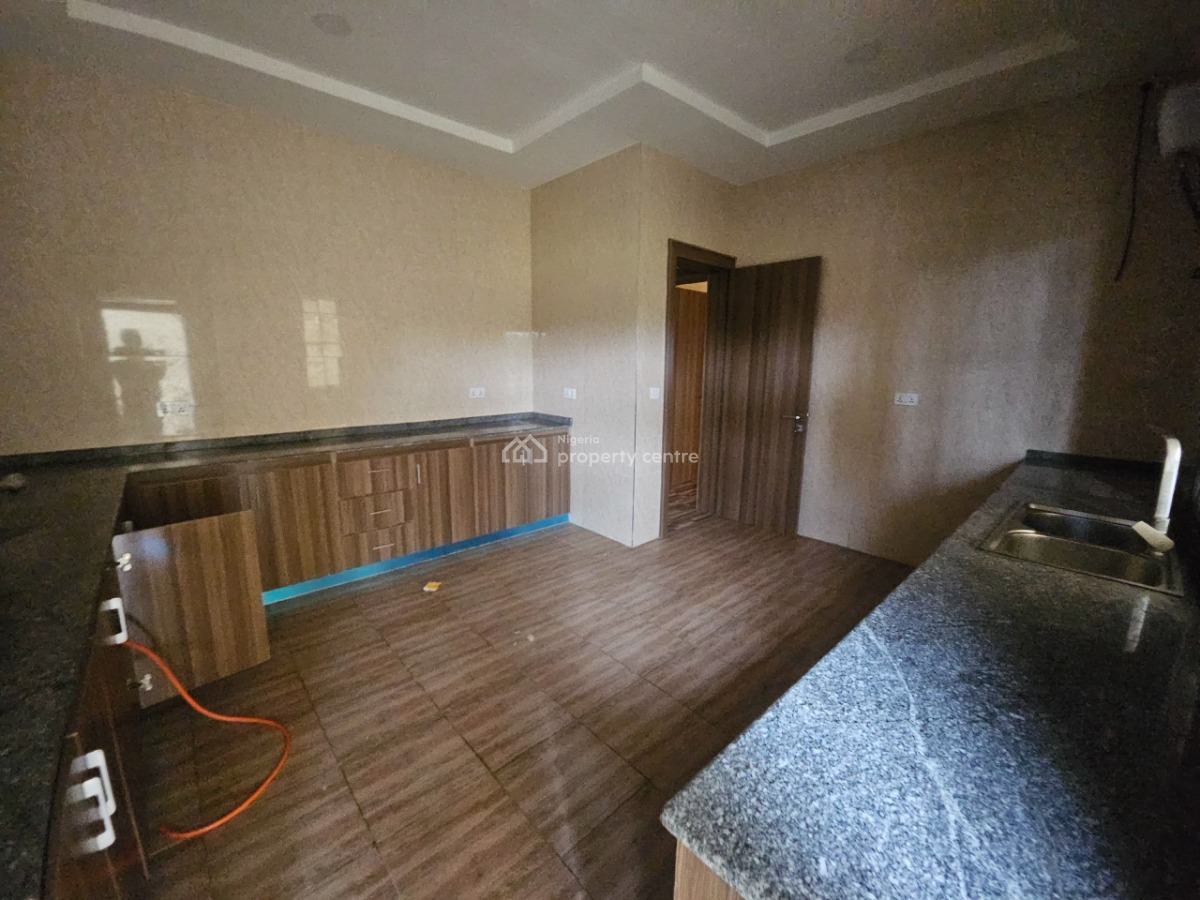 3 Bedroom Flat, Apo Legislative Quaters, Apo, Abuja, Block of Flats for Sale