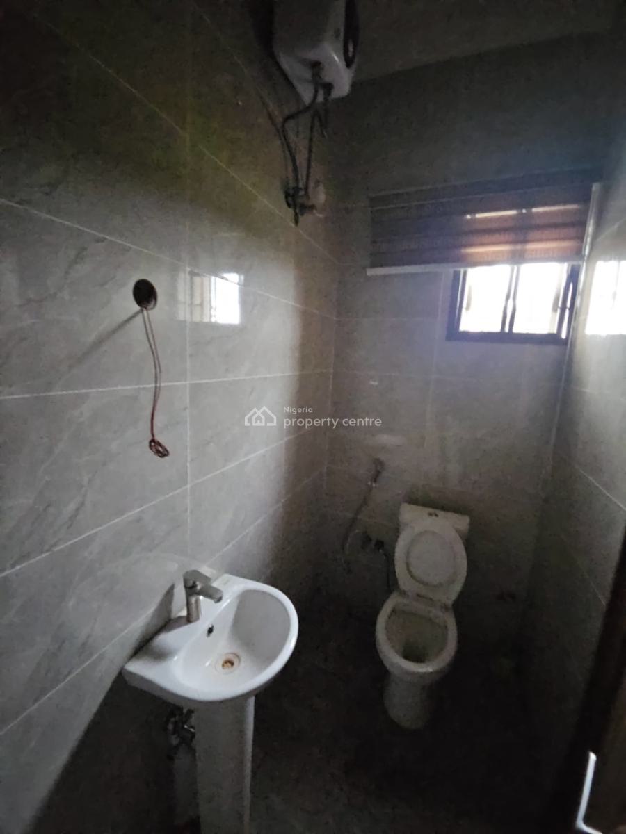3 Bedroom Flat, Apo Legislative Quaters, Apo, Abuja, Block of Flats for Sale