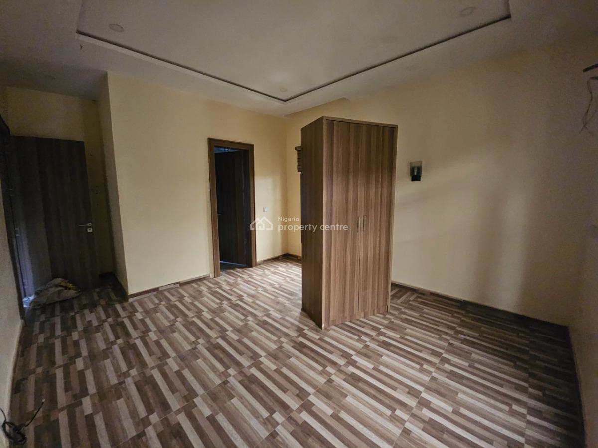 3 Bedroom Flat, Apo Legislative Quaters, Apo, Abuja, Block of Flats for Sale