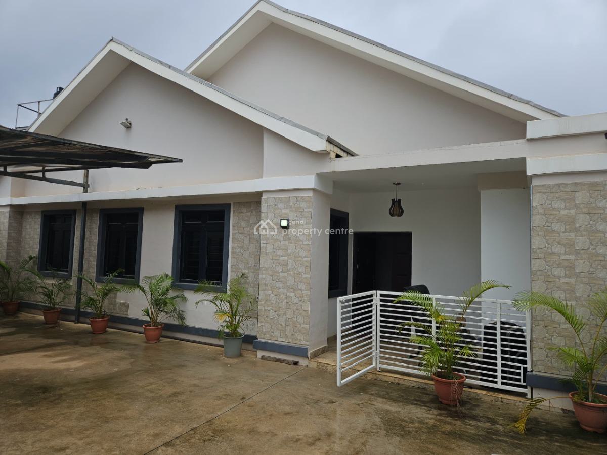4 Bedroom Bungalow with 5 Units of One Bedroom and 2 Units of Selfcon, By Galadinmawa Roundabout, Galadimawa, Abuja, Detached Bungalow for Sale