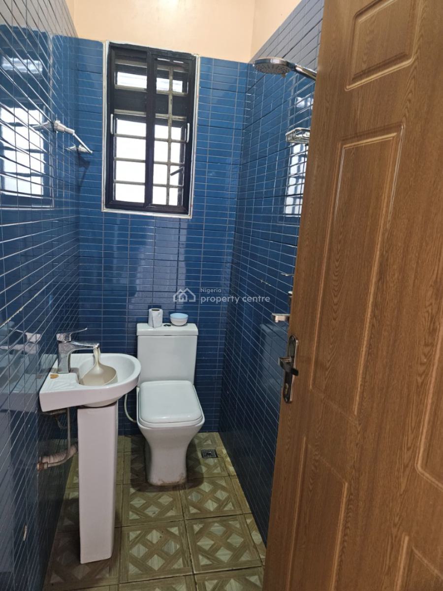 4 Bedroom Bungalow with 5 Units of One Bedroom and 2 Units of Selfcon, By Galadinmawa Roundabout, Galadimawa, Abuja, Detached Bungalow for Sale