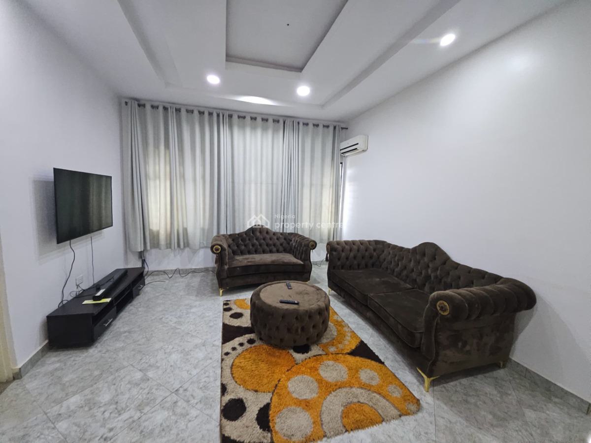4 Bedroom Bungalow with 5 Units of One Bedroom and 2 Units of Selfcon, By Galadinmawa Roundabout, Galadimawa, Abuja, Detached Bungalow for Sale