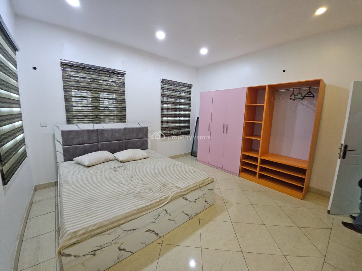 4 Bedroom Bungalow with 5 Units of One Bedroom and 2 Units of Selfcon, By Galadinmawa Roundabout, Galadimawa, Abuja, Detached Bungalow for Sale