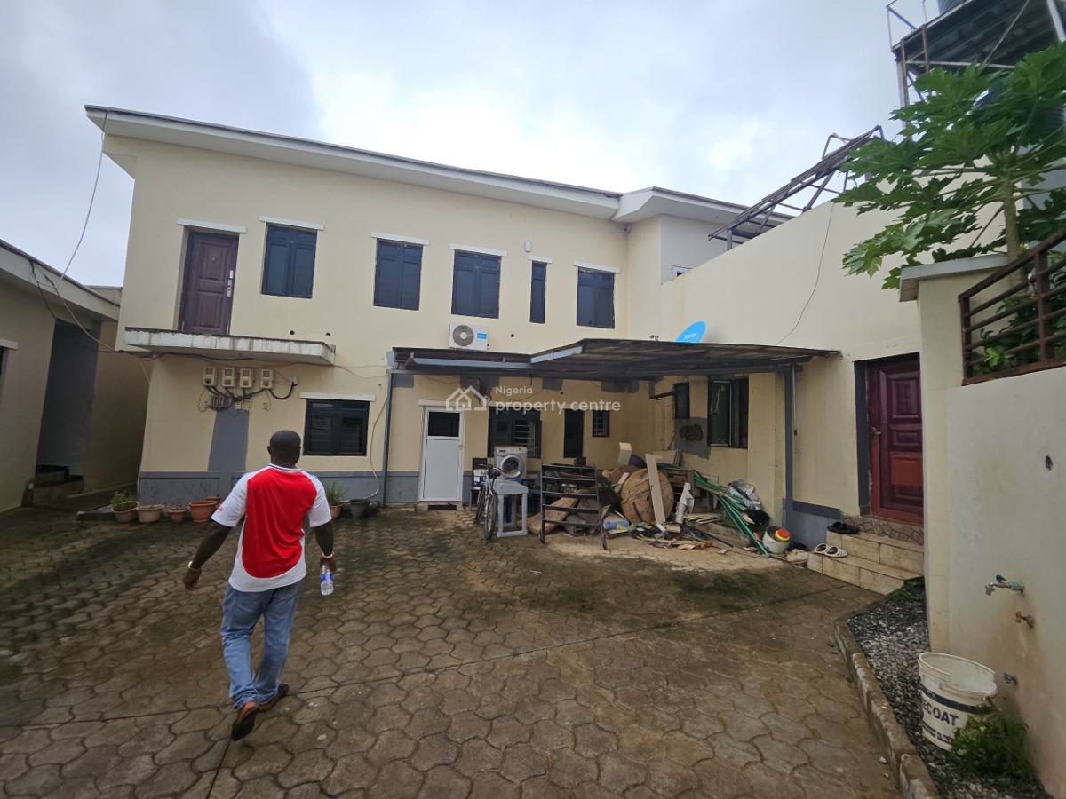 4 Bedroom Bungalow with 5 Units of One Bedroom and 2 Units of Selfcon, By Galadinmawa Roundabout, Galadimawa, Abuja, Detached Bungalow for Sale