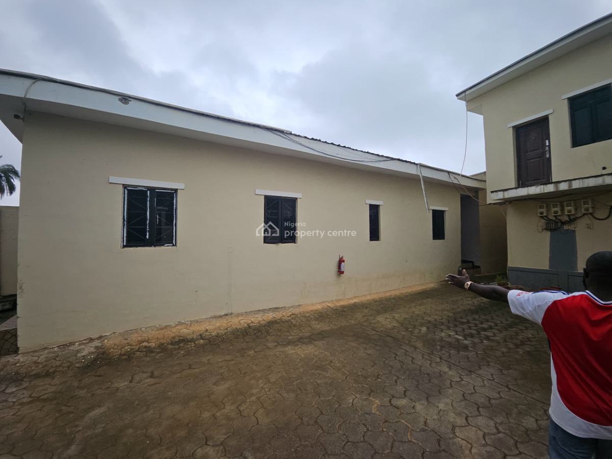 4 Bedroom Bungalow with 5 Units of One Bedroom and 2 Units of Selfcon, By Galadinmawa Roundabout, Galadimawa, Abuja, Detached Bungalow for Sale