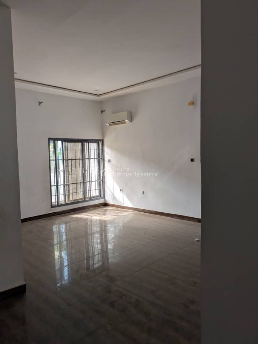 a Well Built 5bedroom Semi-detached Duplex with 2bqs Attached, Apo Legislative Quaters., Apo, Abuja, Semi-detached Duplex for Rent