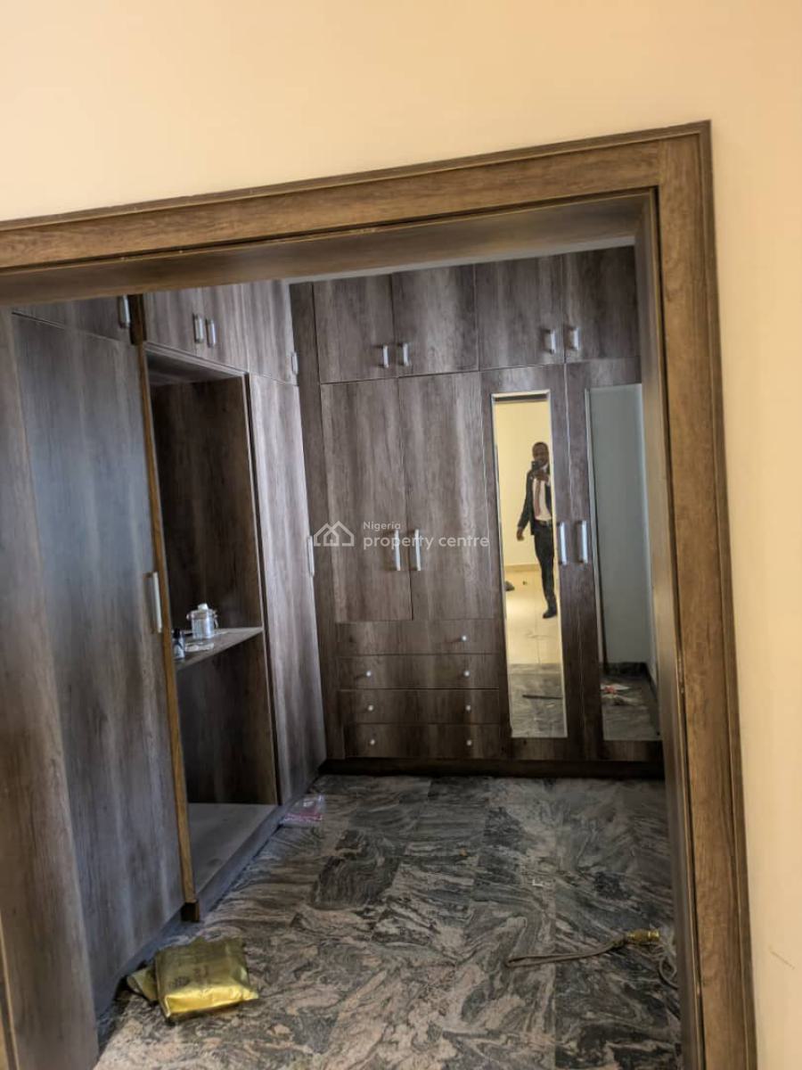 a Well Built 5bedroom Semi-detached Duplex with 2bqs Attached, Apo Legislative Quaters., Apo, Abuja, Semi-detached Duplex for Rent