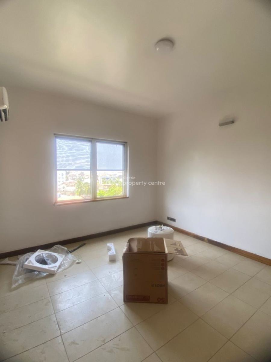 Renovated Serviced Three (3) Bedroom Apartment, Old Ikoyi, Ikoyi, Lagos, Flat / Apartment for Rent