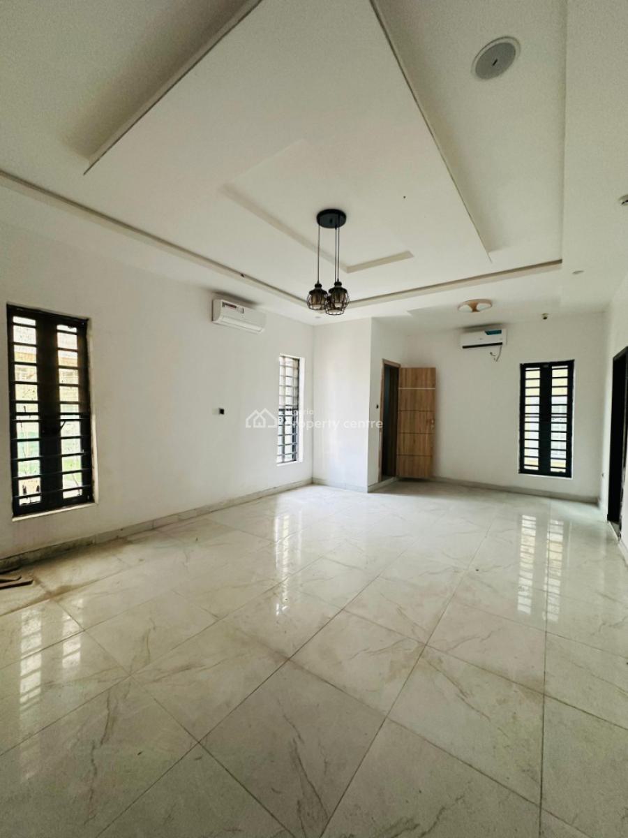 Exquisitely Built 2 Bedroom Apartment with Communal Pool & Gym, Ikate, Lekki, Lagos, Block of Flats for Sale