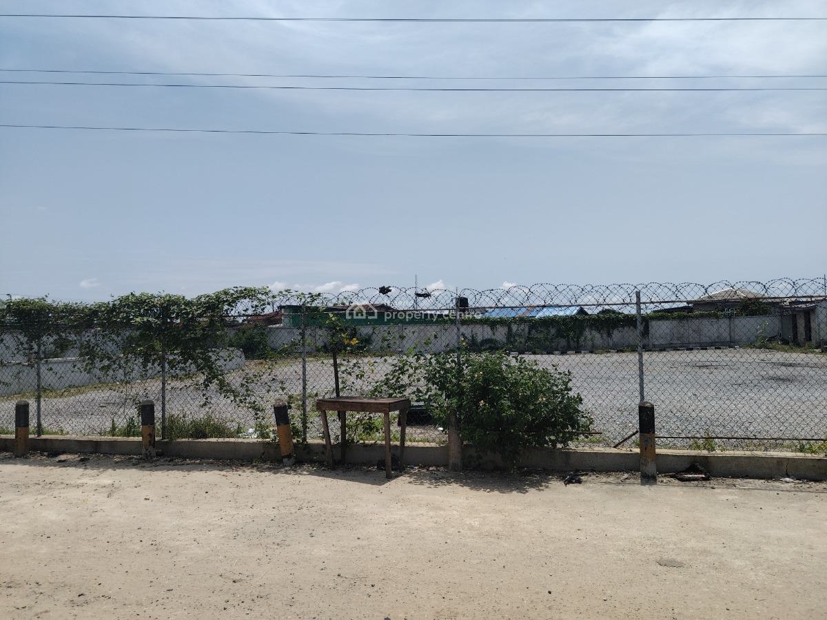 Commercial Land Facing The Major Road, Ogolonto Bus Stop, Ikorodu, Lagos, Commercial Land for Rent