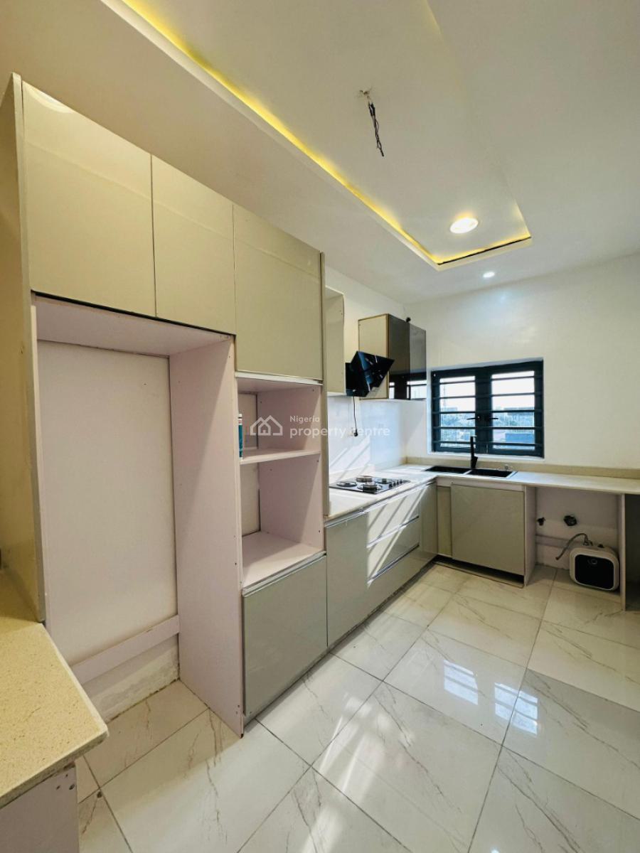 Alluring 2 Bedroom Apartment with Communal Pool, Ikate, Lekki, Lagos, Block of Flats for Sale