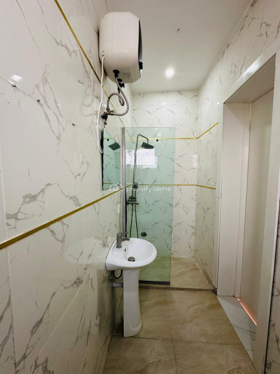 Alluring 2 Bedroom Apartment with Communal Pool, Ikate, Lekki, Lagos, Block of Flats for Sale